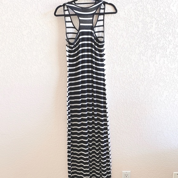 Stripe Maxi Dress - Picture 4 of 5